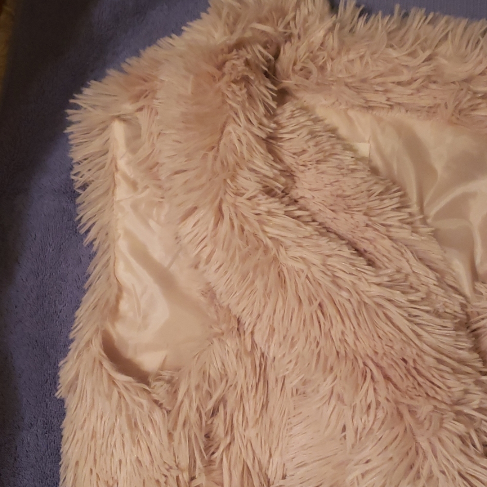Vest - Picture 2 of 2